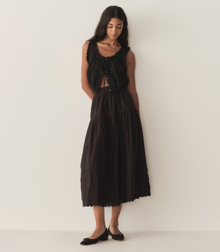 TRAVELER TOP -- BLACK