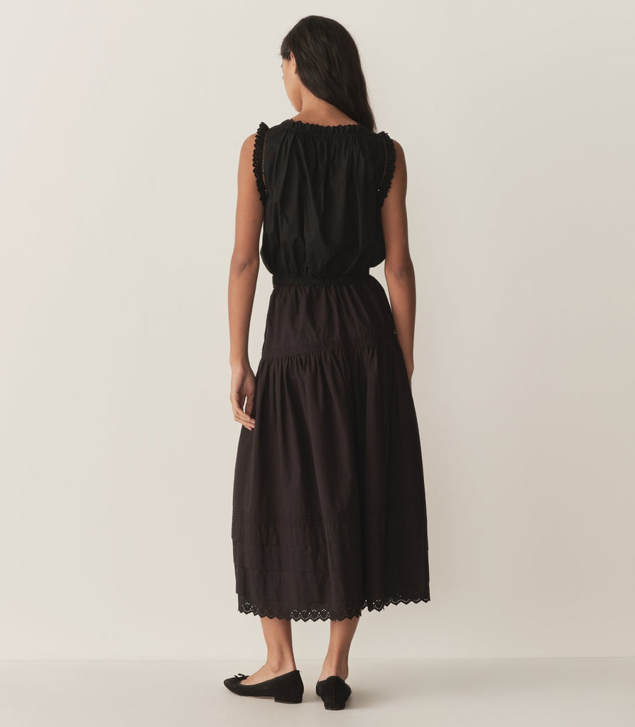 TRAVELER TOP -- BLACK